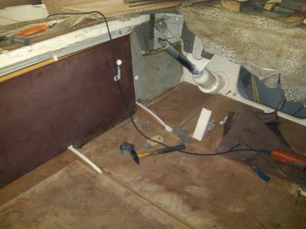 IMG00146-20100901-0431.jpg (671.87 KiB) Viewed 435968 times The original aluminium side plates will be used again with their fixing bolts. The covers here are still the old ones for trying and fitting.