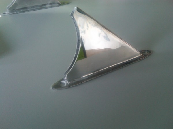 IMG00210-20110714-1814.jpg (388.36 KiB) Viewed 356950 times Shark-fin design
