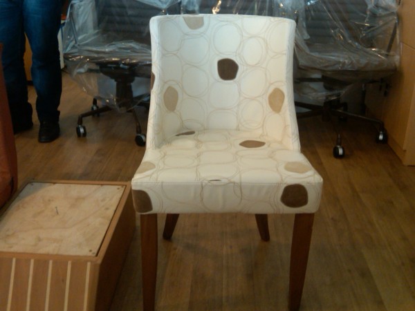 IMG00216-20110715-1305.jpg (500.8 KiB) Viewed 282306 times Chair front